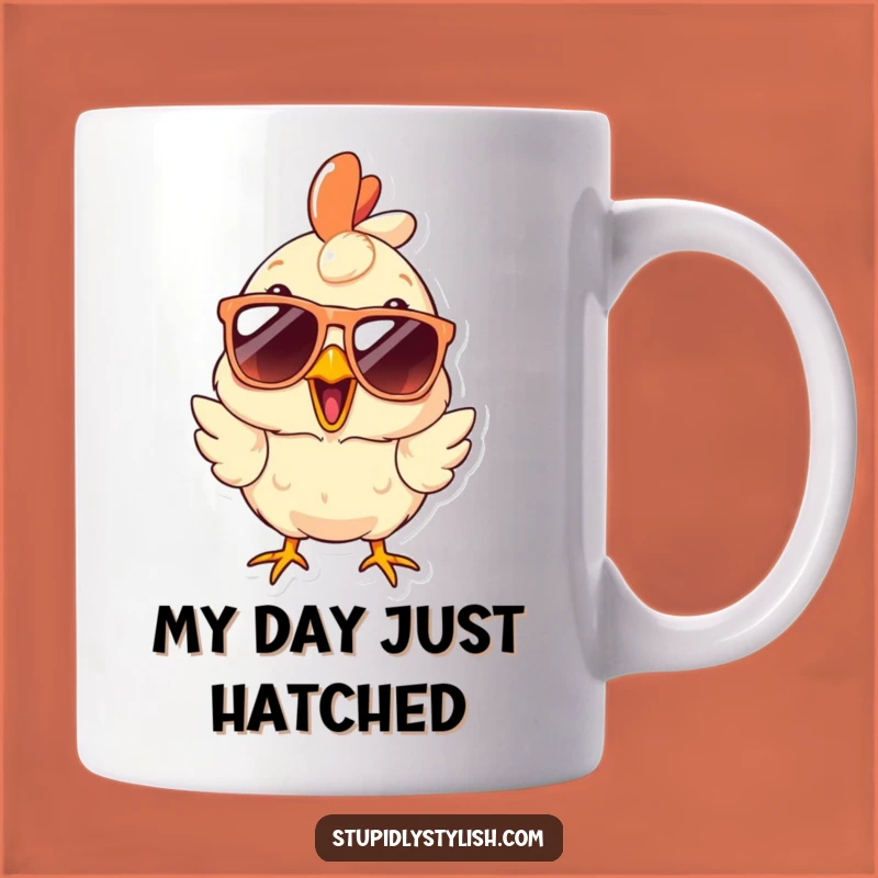 Funny Surprised Chicken Sunglasses Mug: Cool and Shocked Gift for Coffee Lovers